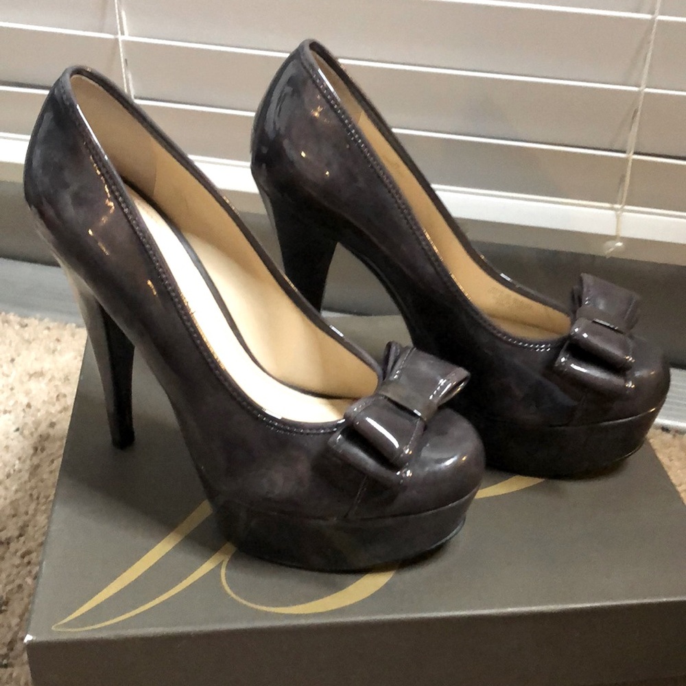 Enzo Angioloni Dark Grey Platform Heel